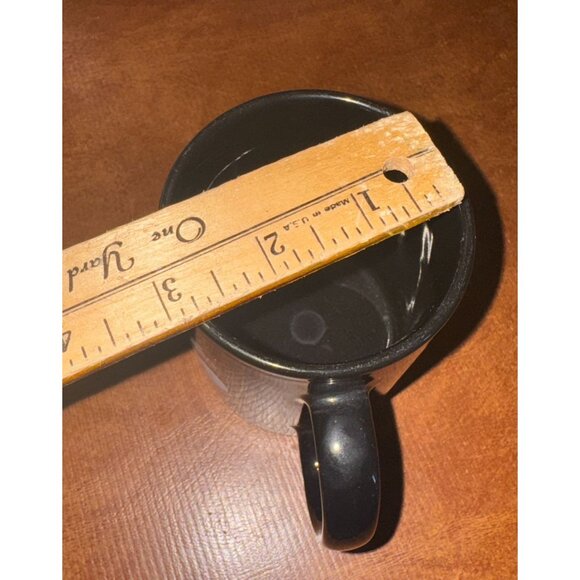 Discover Stars Black Coffee Mug With Signatures & 1999 Smuckers Branding - Picture 6 of 6